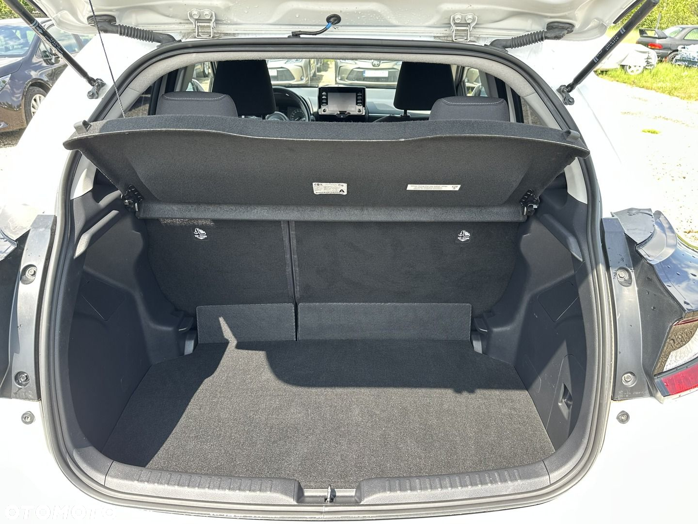 Toyota Yaris - 18