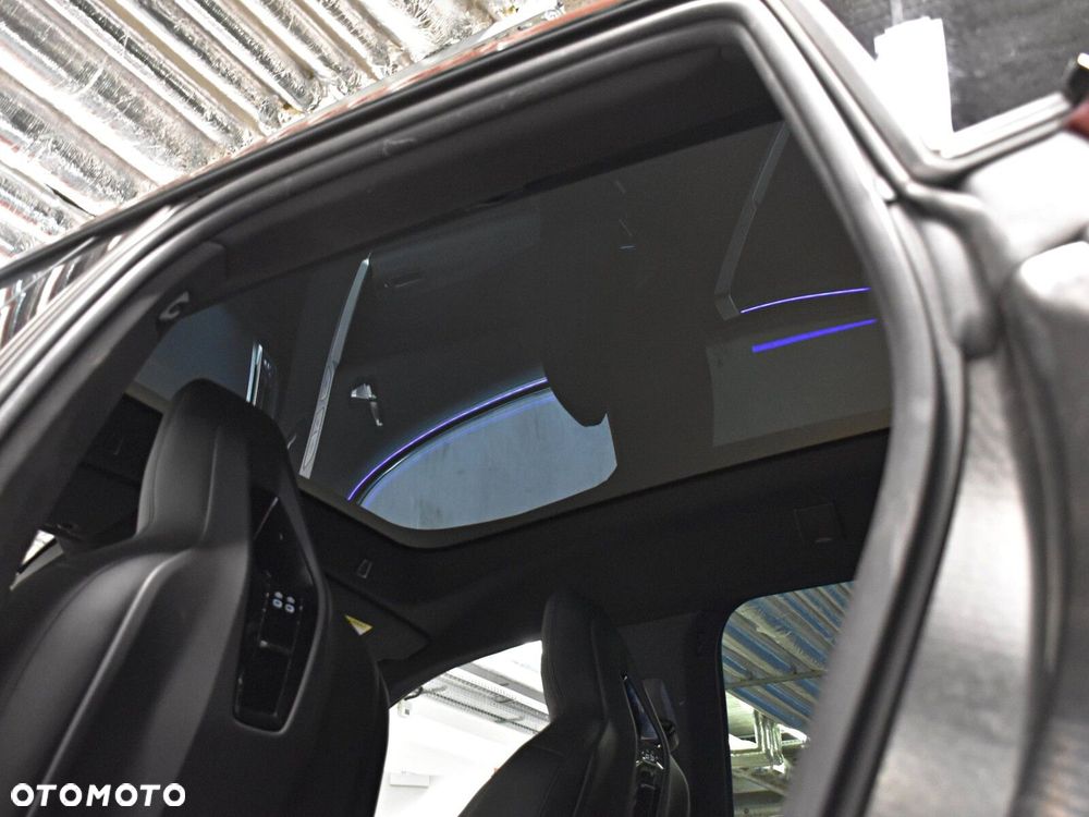 BMW iX xDrive40 76.6kWh Signature - 16