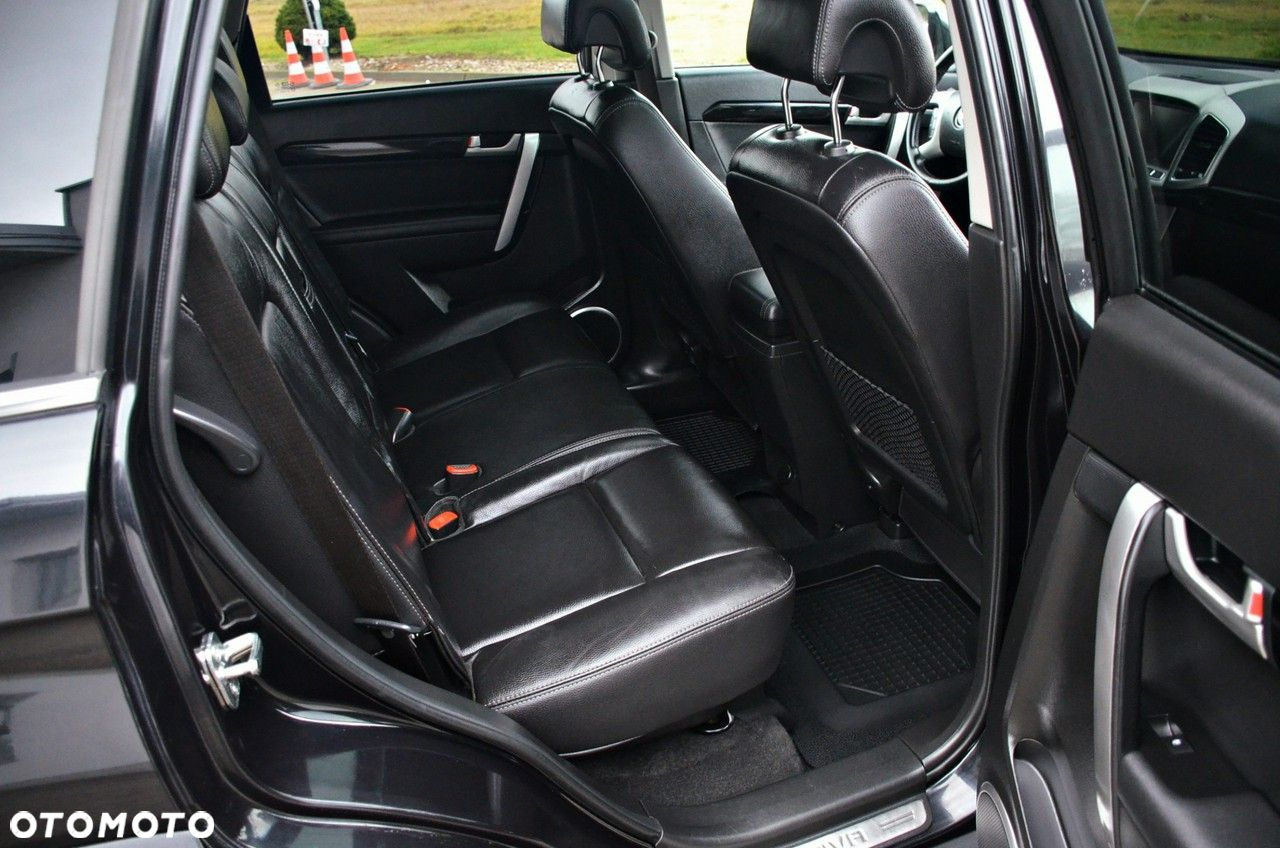 Chevrolet Captiva - 21