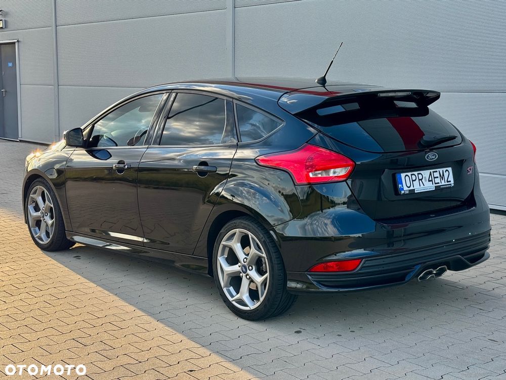 Ford Focus 2.0 TDCi ST - 31