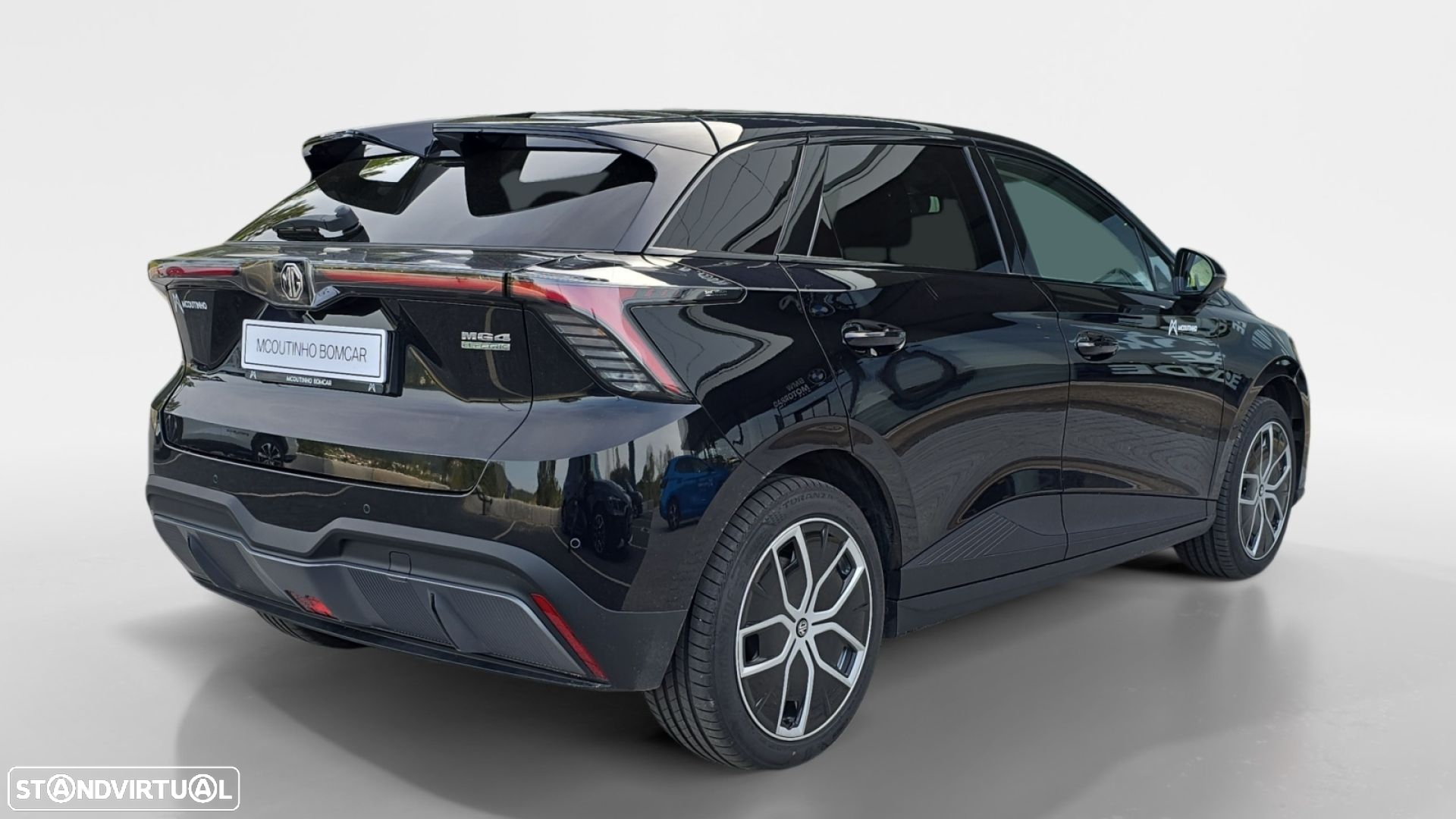 MG MG4 64 kWh Luxury - 4