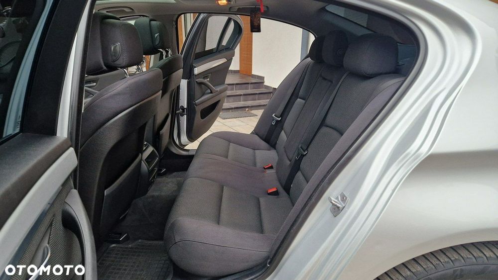 BMW Seria 5 - 12