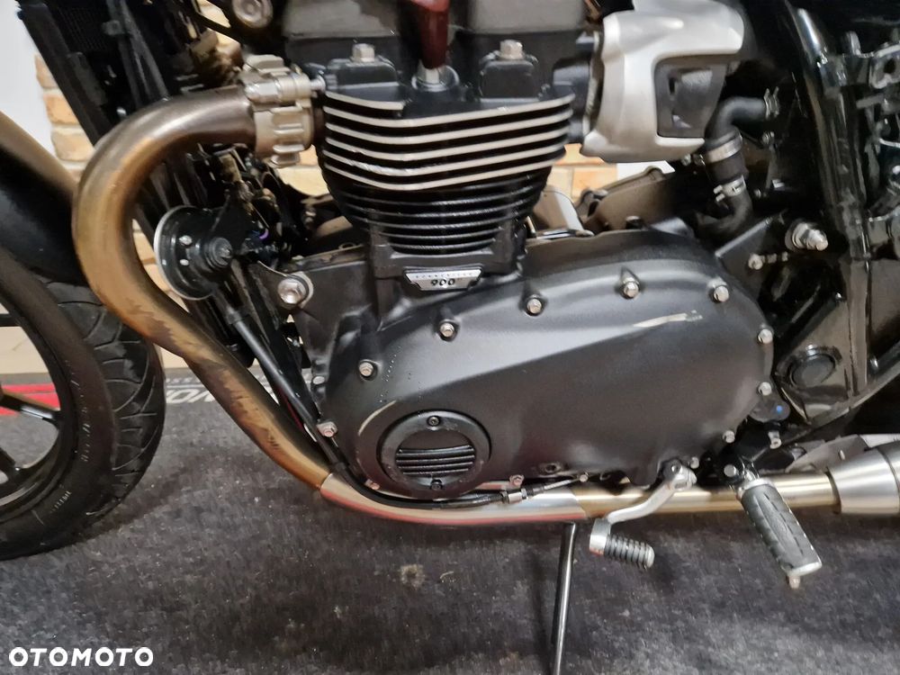 Triumph Street Twin - 26