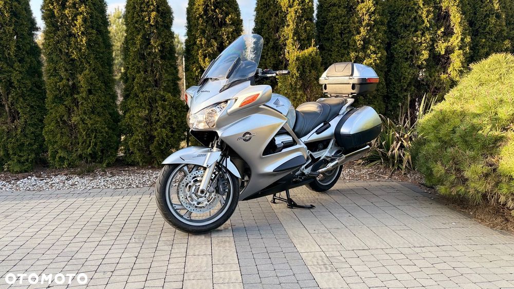 Honda ST - 7