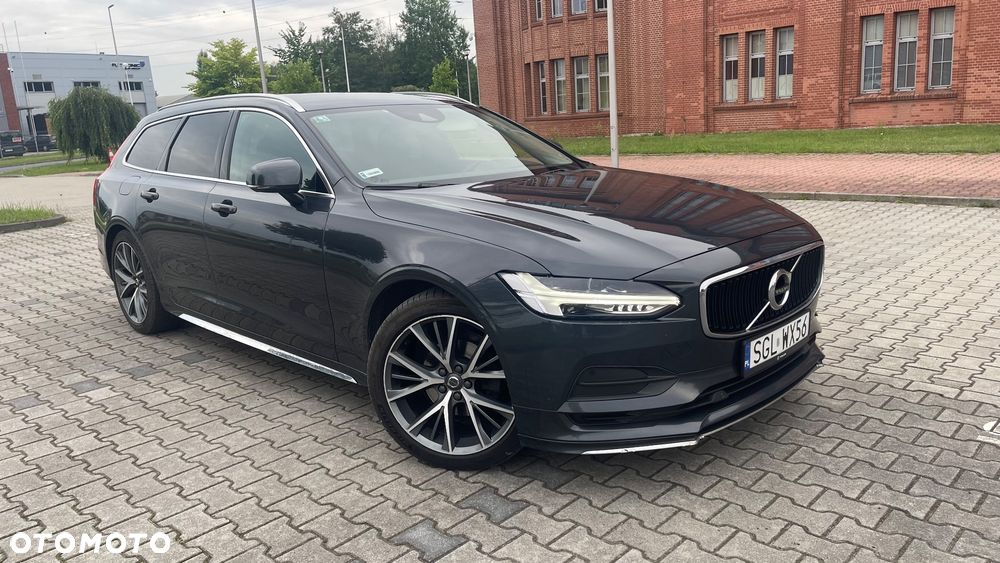 Volvo V90 D4 Momentum - 4