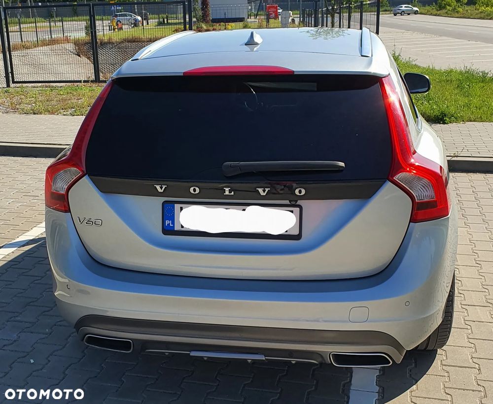 Volvo V60 D4 Drive-E R-Design Summum - 9