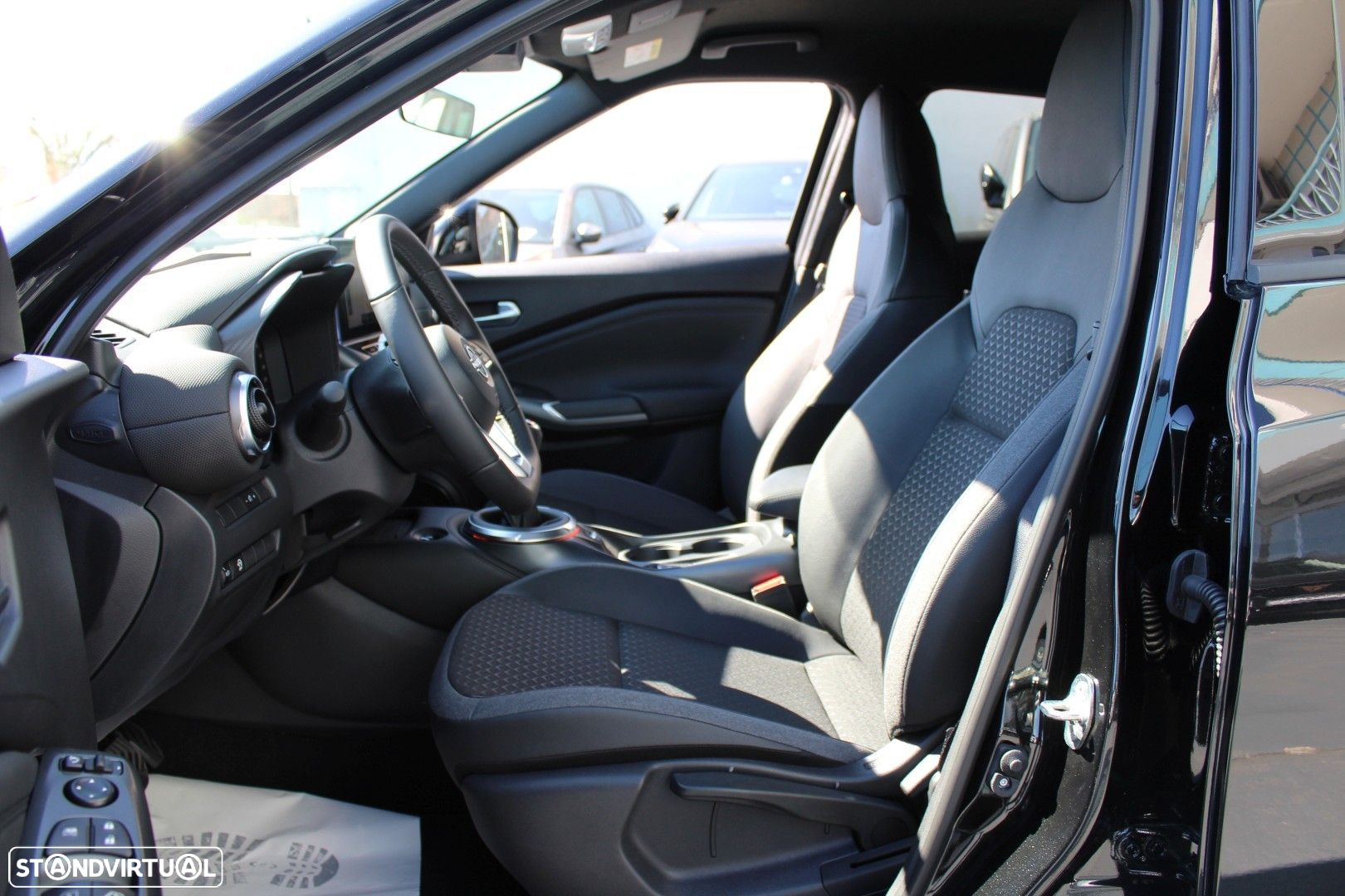 Nissan Juke 1.0 DIG-T N-Connecta NAV. - 10