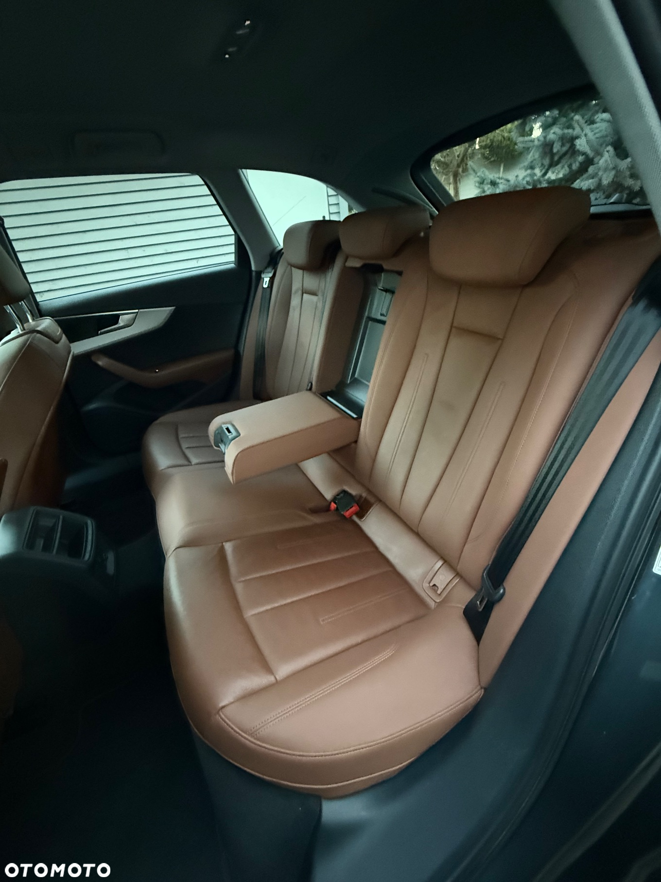 Audi A4 Avant 35 TDI S tronic S line - 28