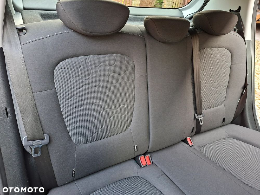 Hyundai i20 1.2 UEFA EURO 2012 Edition - 17