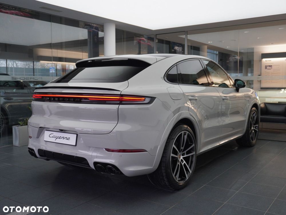 Porsche Cayenne - 13