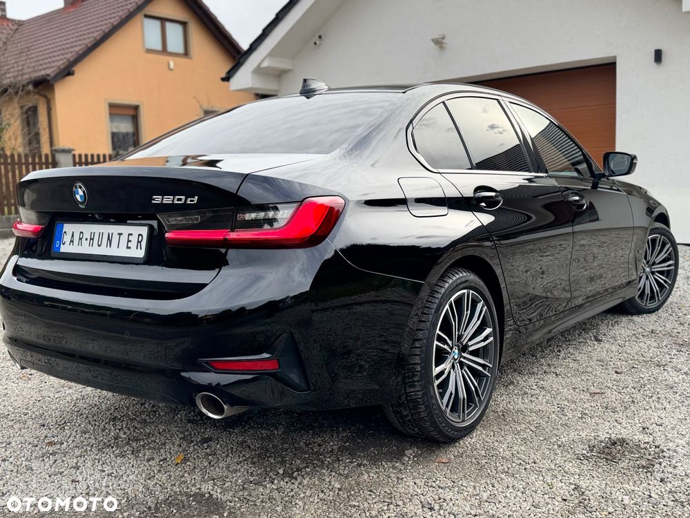 BMW Seria 3 320d Sport Line - 31