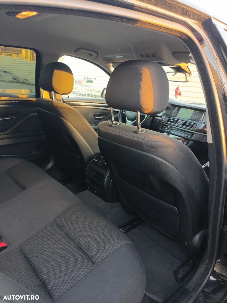 BMW Seria 5 530d AT - 12