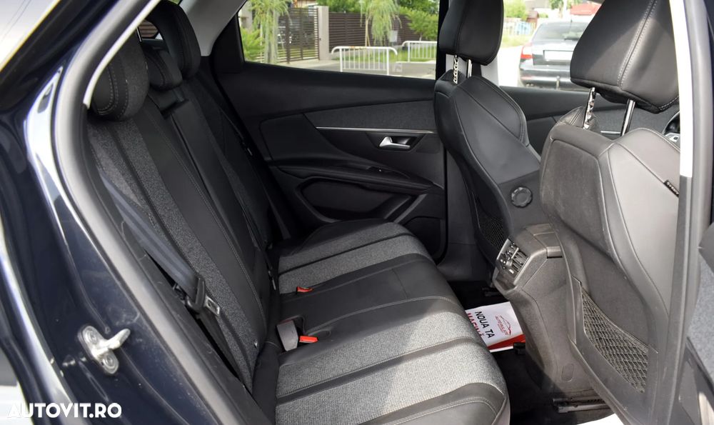 Peugeot 3008 1.6 PureTech S&S EAT8 GT Pack - 11