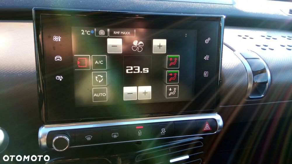 Citroën C4 Cactus - 22