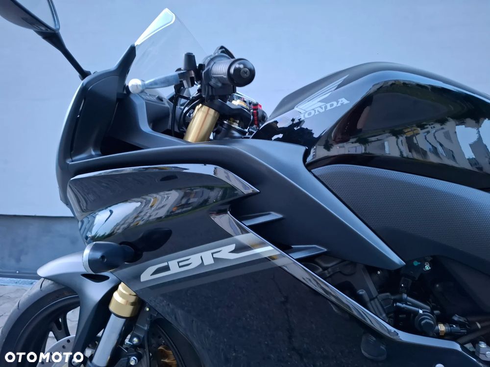 Honda CBR - 24