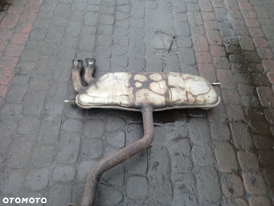 WYDECH TŁUMNIK VOLKSWAGEN GOLF V 3D - 3