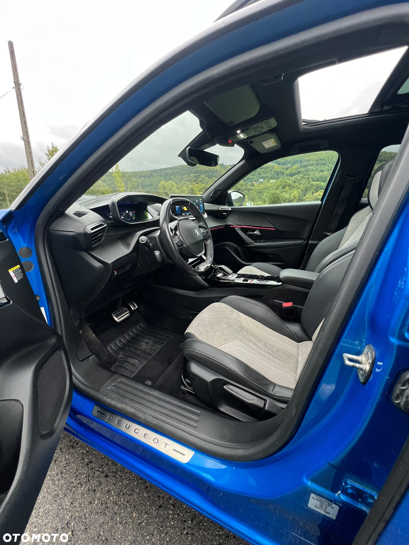 Peugeot 2008 e-2008 GT Line - 17