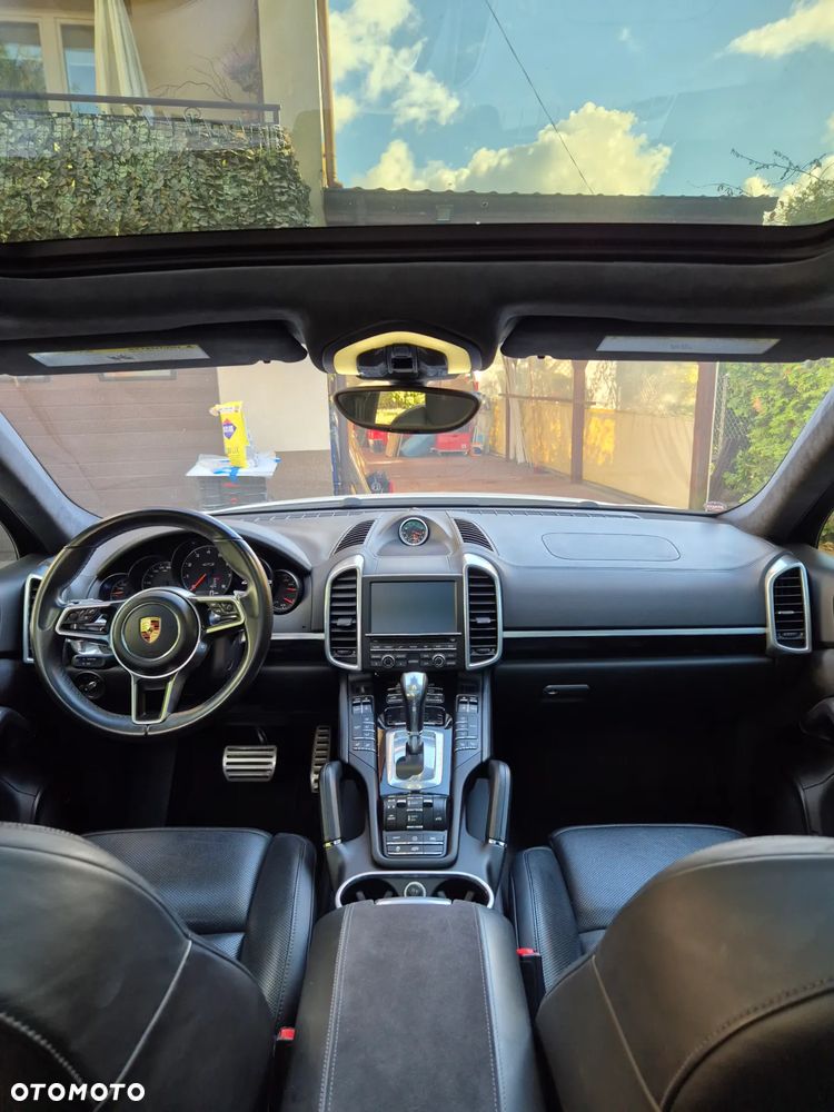 Porsche Cayenne GTS - 8