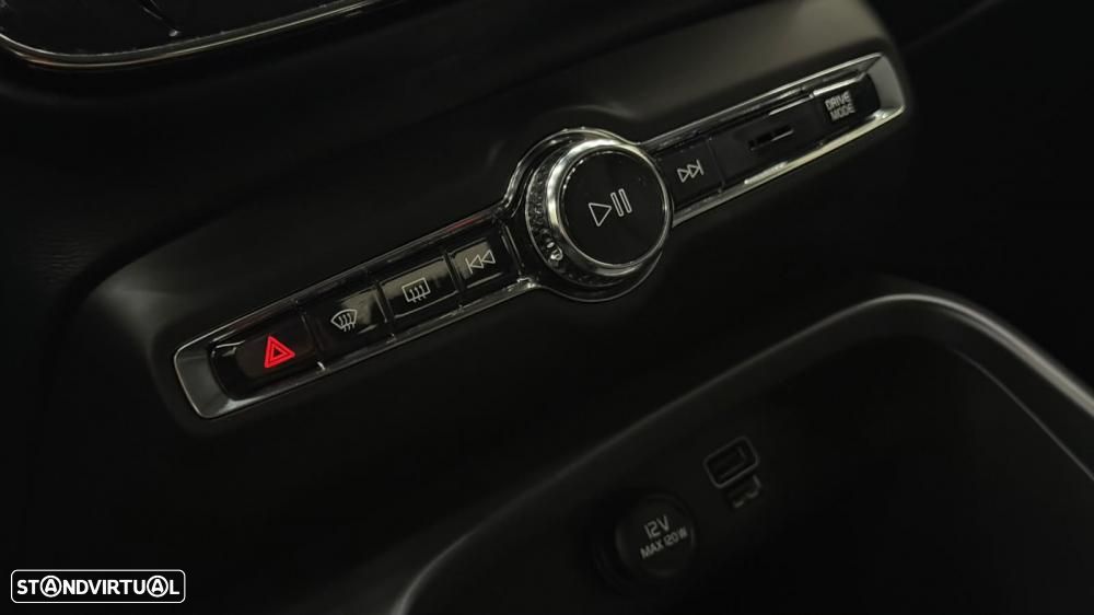 Volvo XC 40 2.0 D3 Momentum AWD Geartronic - 11