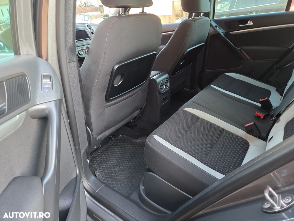 Volkswagen Tiguan 2.0 TDI DPF 4Motion BlueMotion Technology DSG Cup Track & Style - 8