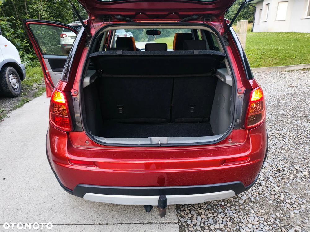 Suzuki SX4 1.6 Premium 4WD - 18