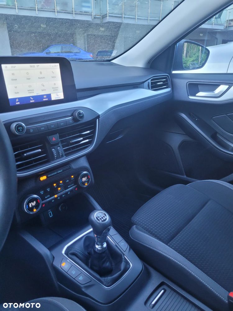 Ford Focus 1.0 EcoBoost Trend Edition - 13
