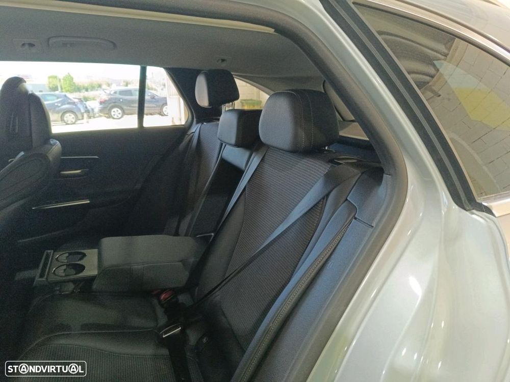 Mercedes-Benz C 300 e - 9