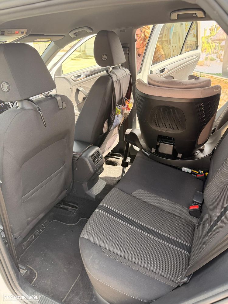 VW T-Roc 1.5 TSI Sport DSG - 6