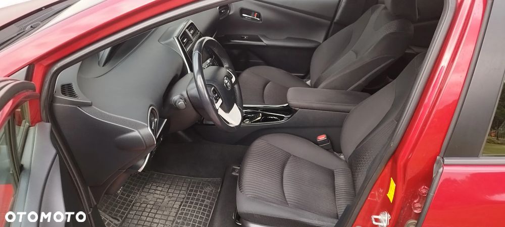 Toyota Prius 1.8 Hybrid Active - 11