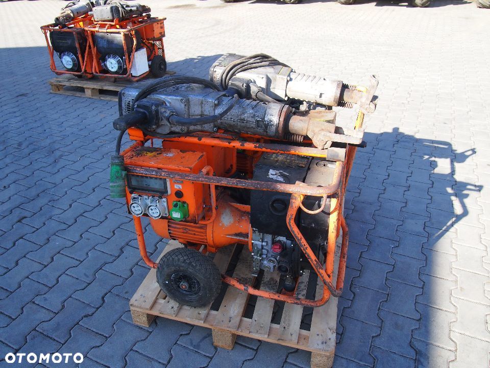 Agregat diesel + Młot do kucia Bosch - 2
