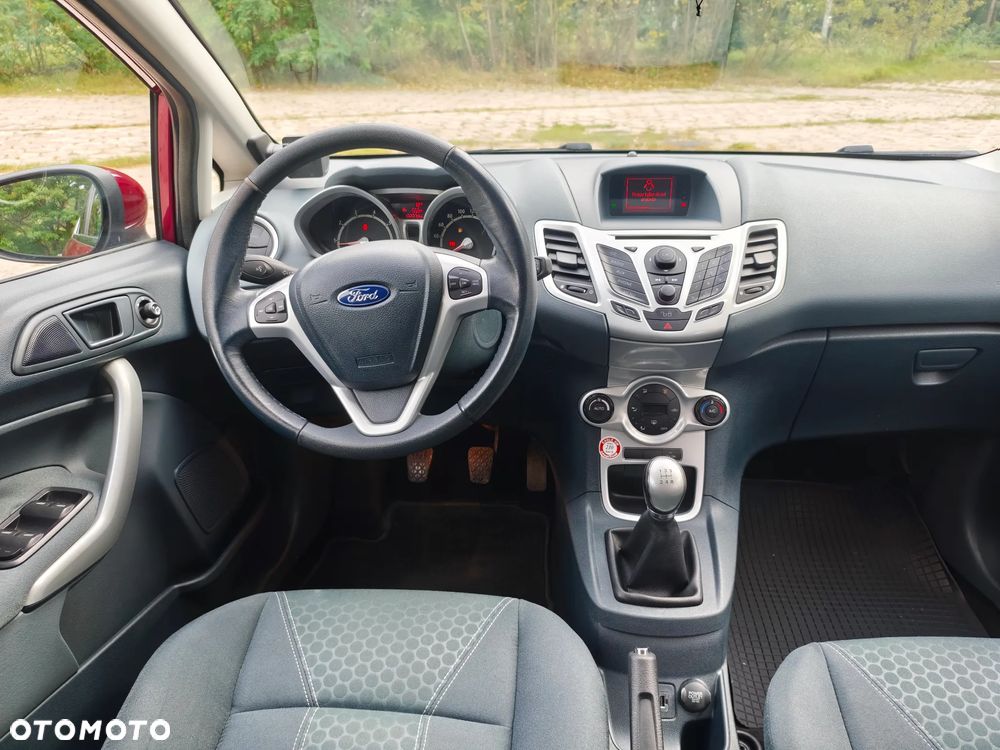 Ford Fiesta 1.6 Ti-VCT Titanium - 31