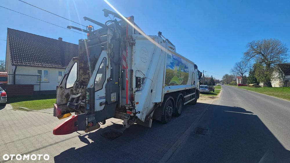 Mercedes-Benz ACTROS 2532 L 6x2 - 4