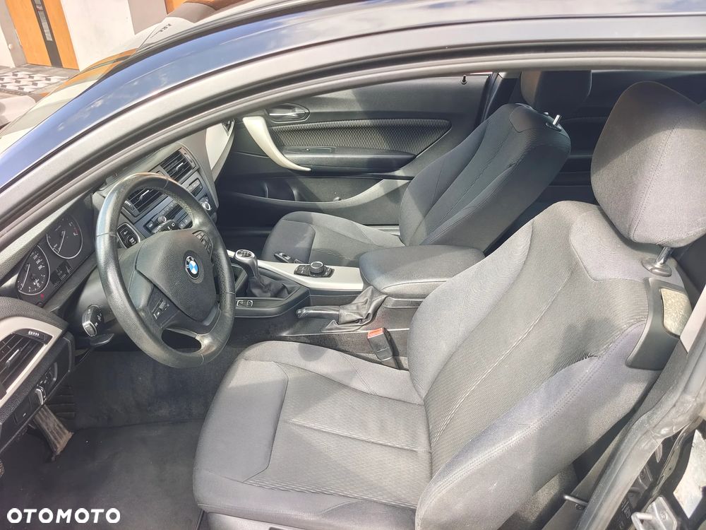 BMW Seria 1 116d Sport Line - 10
