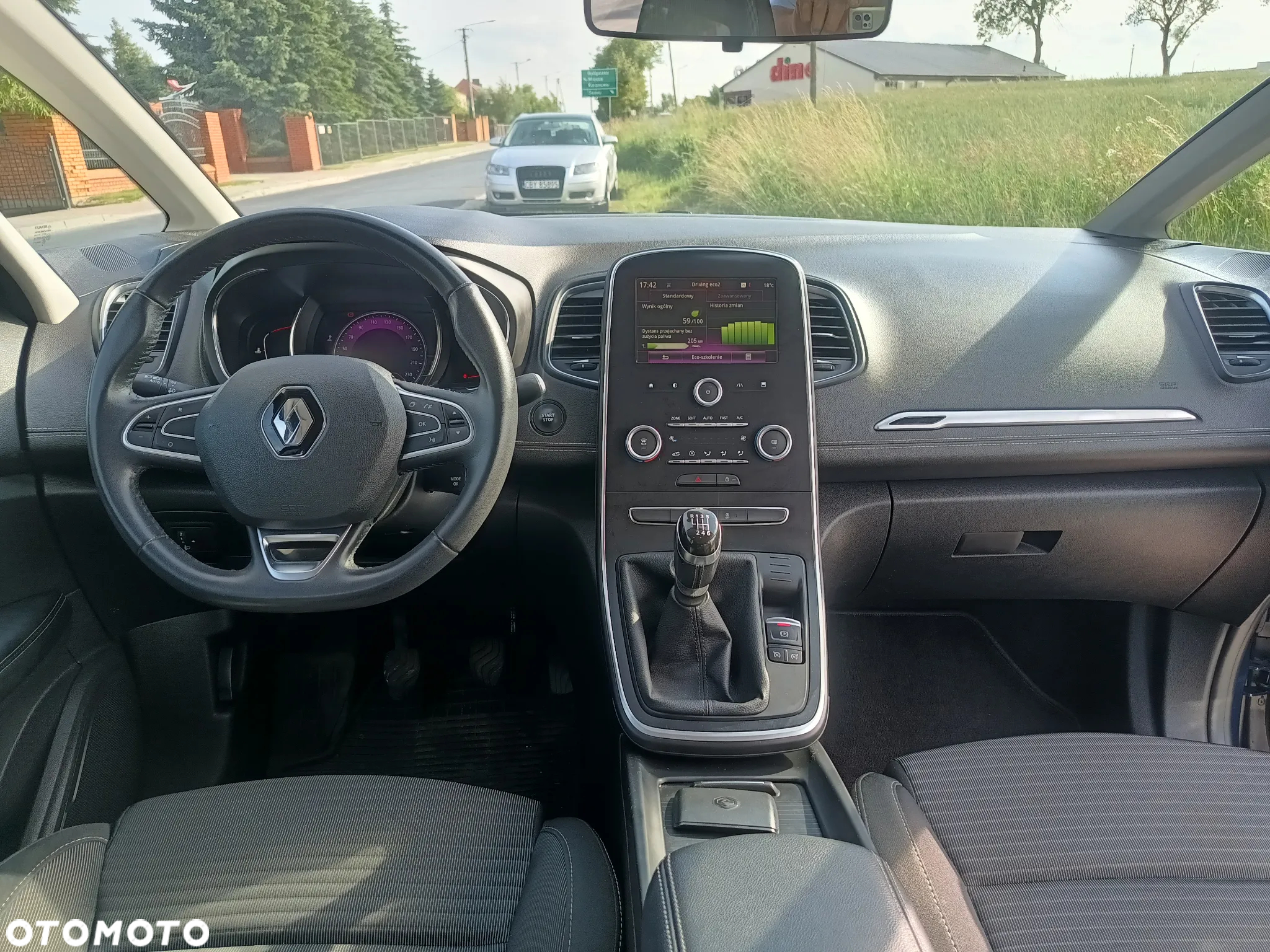 Renault Scenic - 9
