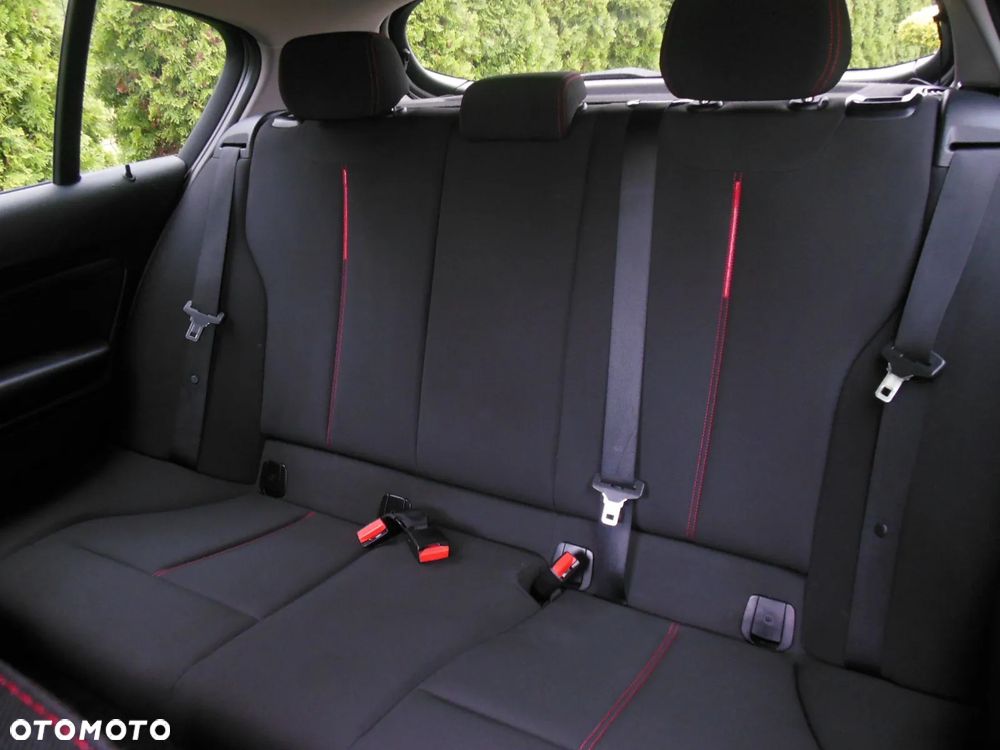 BMW Seria 1 118i Sport Line - 18