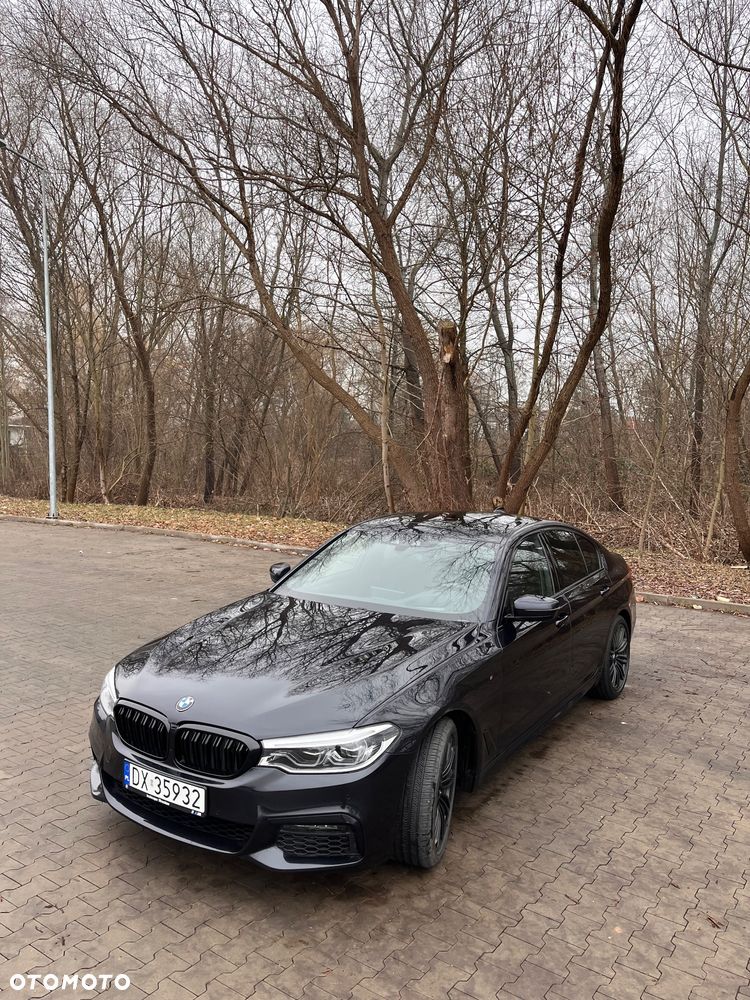 BMW Seria 5 530i xDrive M Sport Edition - 16