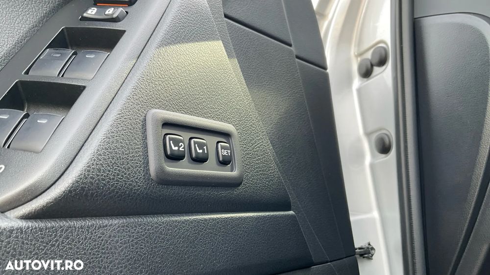 Toyota Land Cruiser 2.8l Turbo D-4D A/T AVS 5 locuri Luxury - 41