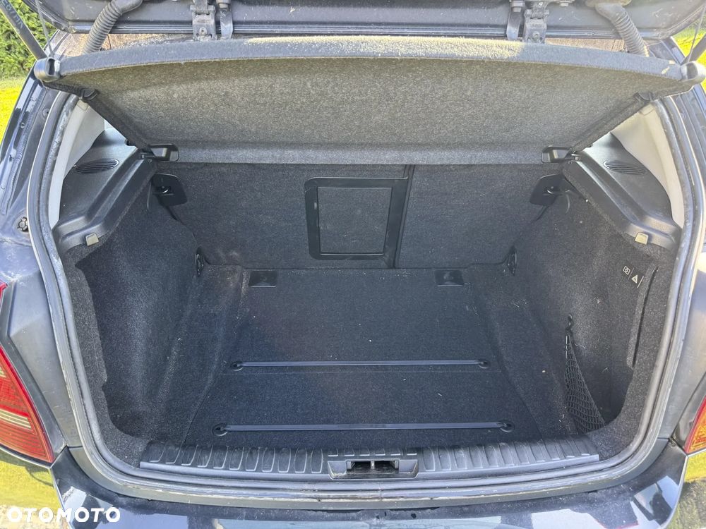 BMW Seria 1 116i - 22