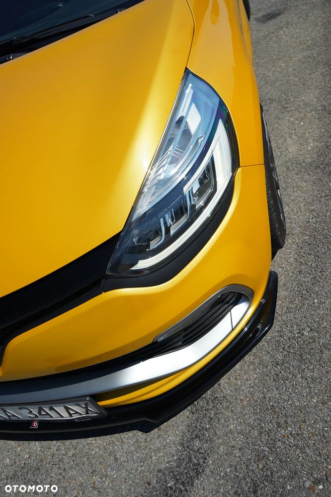 Renault Clio 1.6 R.S 200 EDC - 11