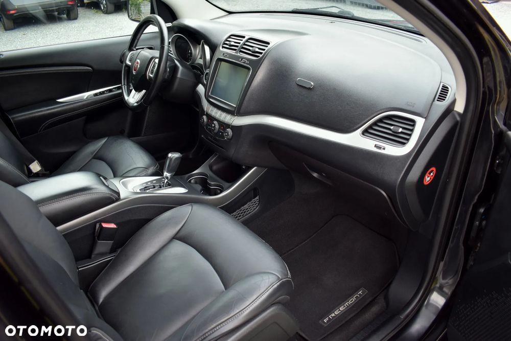 Fiat Freemont 2.0 Multijet 16V DPF Automatik Allrad Black Code - 33