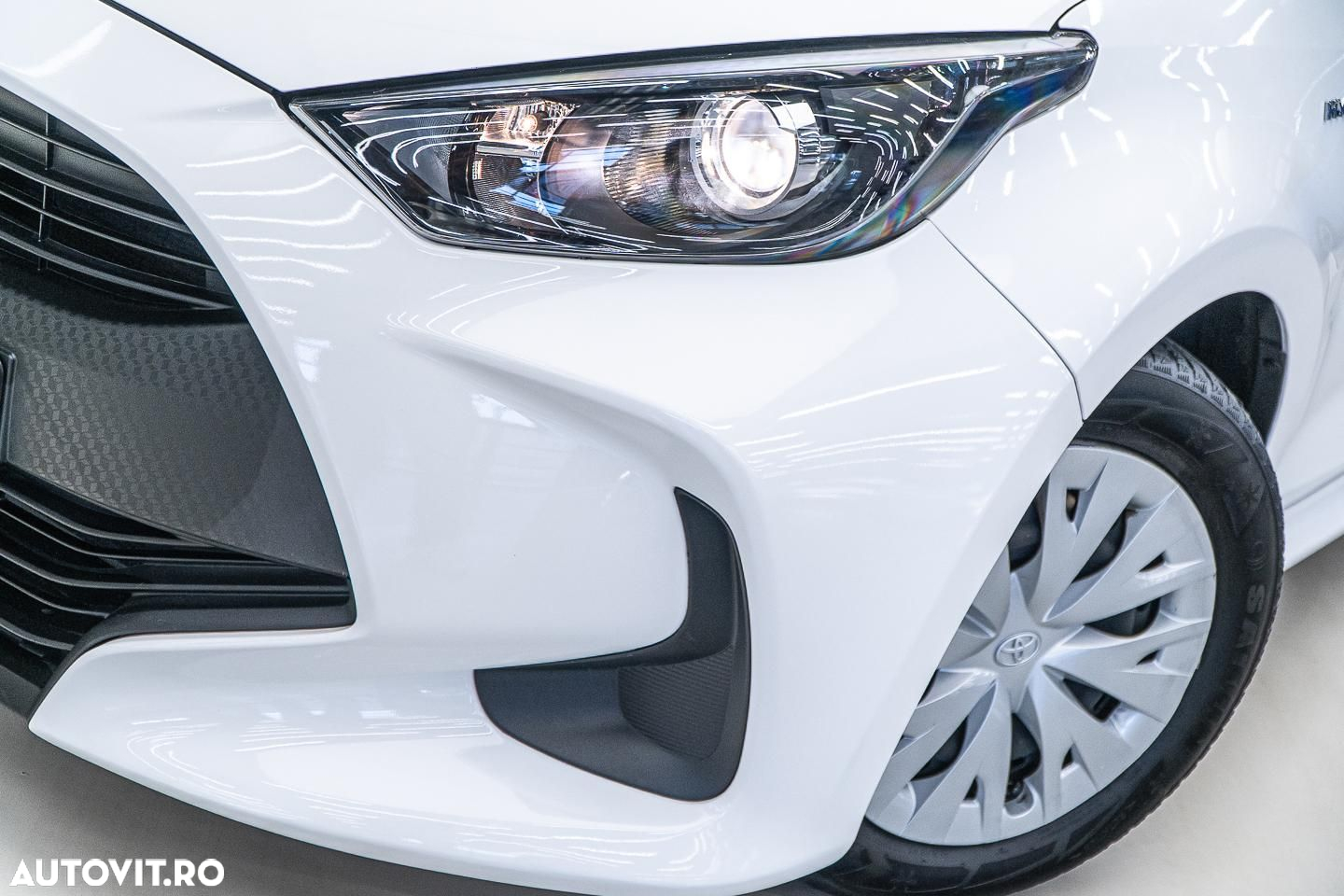 Toyota Yaris 1.5 VVT-i HSD Dynamic - 35
