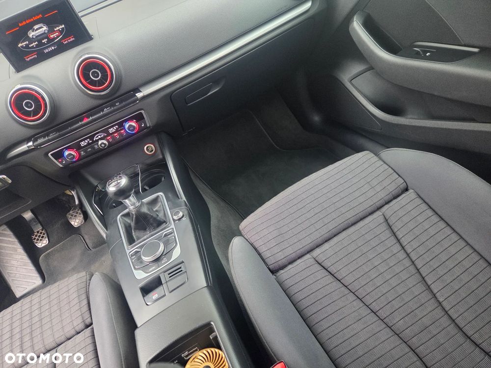 Audi A3 Sportback - 9