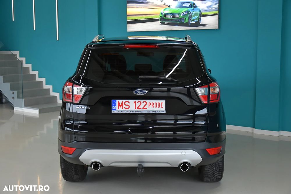 Ford Kuga - 10
