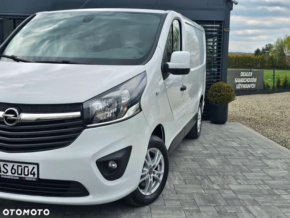 Opel Vivaro - 11