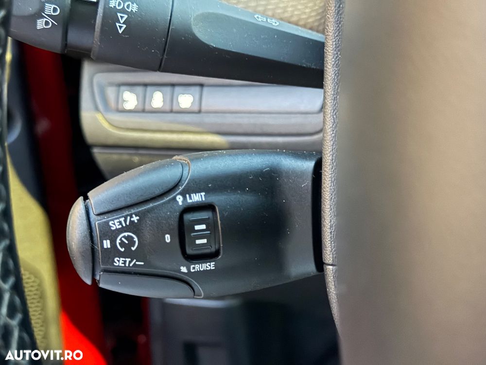 Peugeot 2008 PureTech 130 Stop&Start Allure - 8