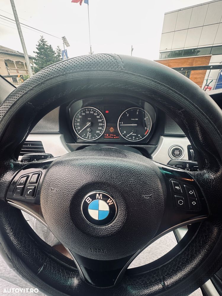 BMW Seria 3 320d - 15