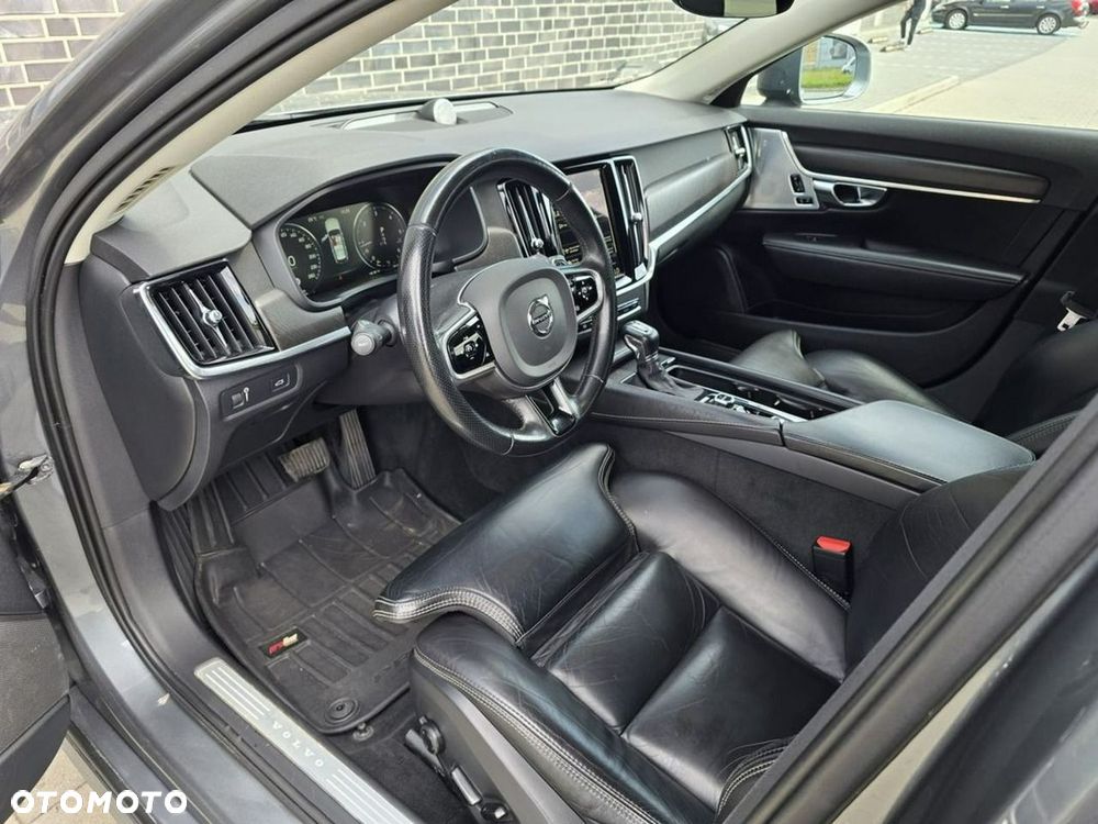 Volvo V90 Cross Country D4 AWD - 19