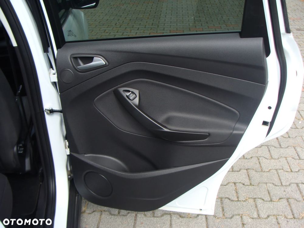Ford C-MAX ver-1-5-ecoboost-edition-ass - 15