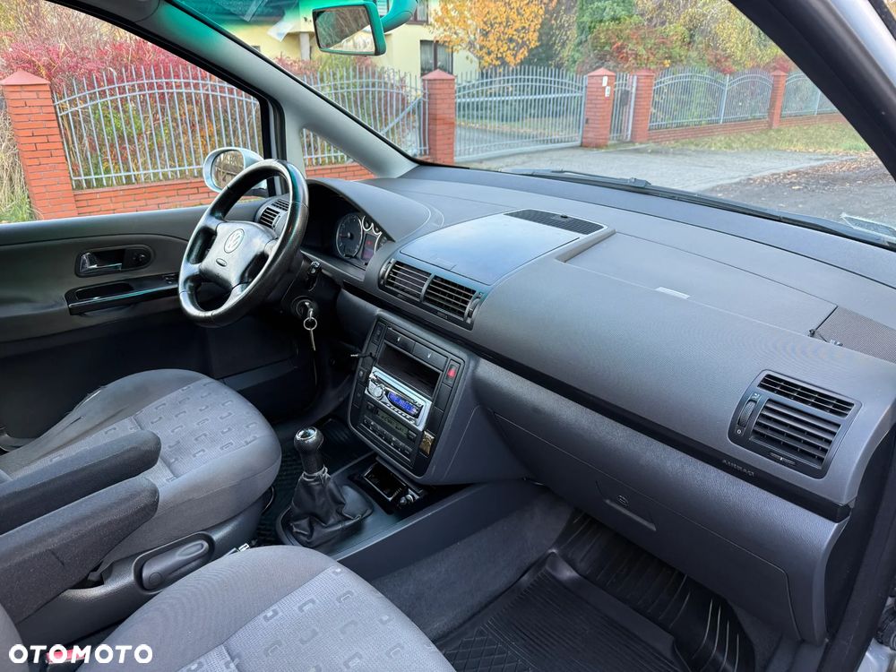 Volkswagen Sharan 2.0 Comfortline Family - 28