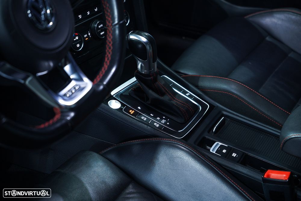VW Golf 2.0 TSi GTi DSG Performance - 13